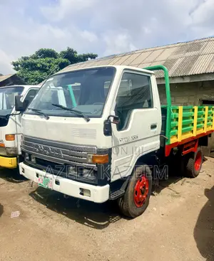 Toyota Dyna 200 Registered Dyna 6 Tyres Japan