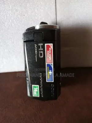 Sony Full Hd Video and Photo Camera With 16gb Internal Memory Mic P