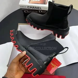 Stylish Chunky Chelsea Boot