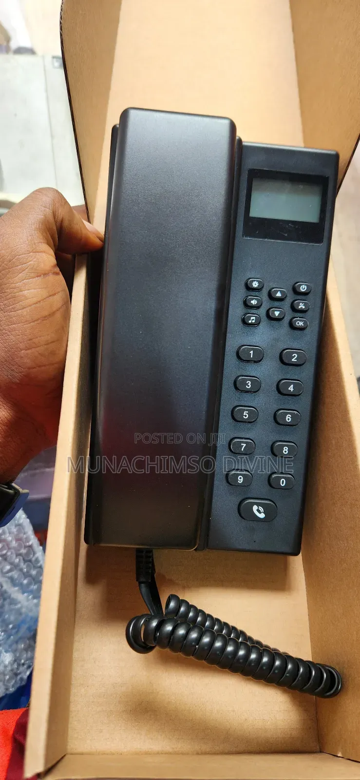 Wireless Intercom With LCD Screen Display