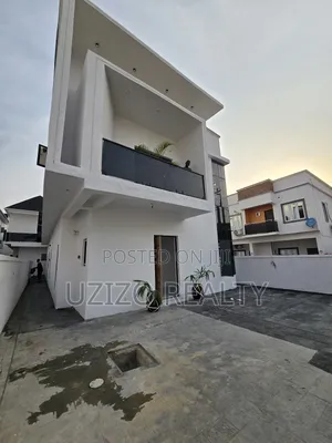 4bdrm Duplex in Ikota Gra for sale