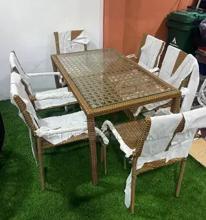 By 6 Rattan Set
