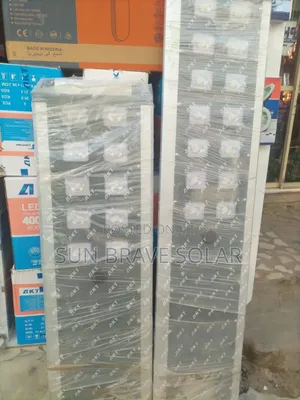 Akt All-in-one Solar Street Lights Available In Stock