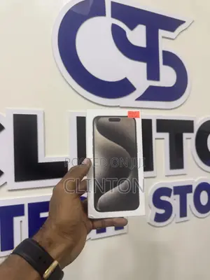 New Apple iPhone 15 Pro Max 256 GB Silver