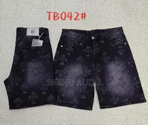 Short Jeans