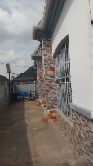 5bdrm Bungalow in Umuguma Owerri Imo for sale