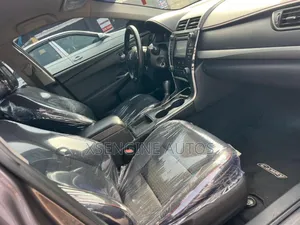 Toyota Camry SE 4dr Sedan (2.5L 4cyl 6A) 2016 Gray