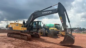 Heavy Duty Equipment, Payloader, Excavator, Low Bed Etc, Rental