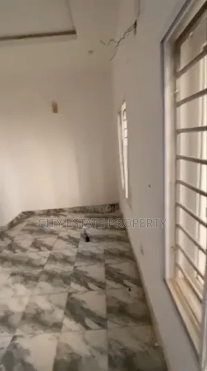 1bdrm Block of Flats in Phase 4, Kubwa for rent