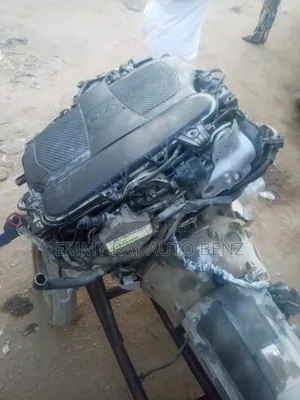 Mercedes Benz Engine and Gear Box 276