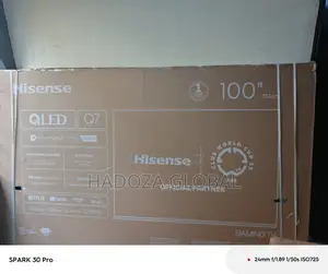 Hisense 100-inch Smart Qled Screen Tv100q7q