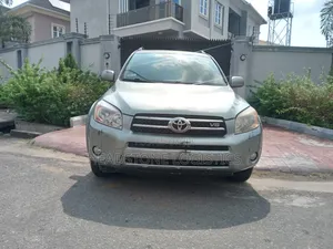 Toyota RAV4 V6 4x4 2006 Green