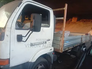 Nissan Cabster Van