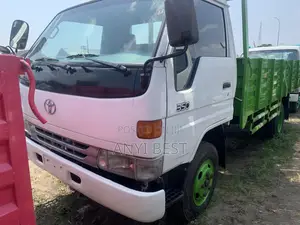 Toyota Dyna 350