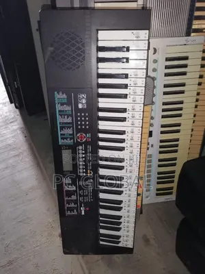 London Used Keyboard for Practicing