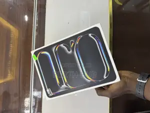 New Apple iPad Pro 13 (2025) 256 GB Silver
