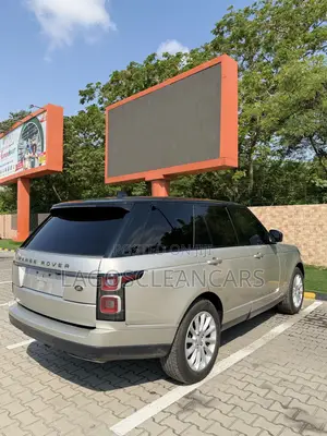 Land Rover Range Rover Vogue 2020 Gold