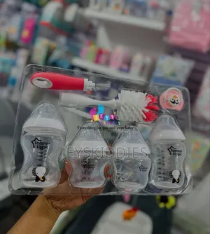 Feeding Bottle Set