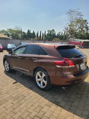 Toyota Venza V6 AWD 2011 Brown