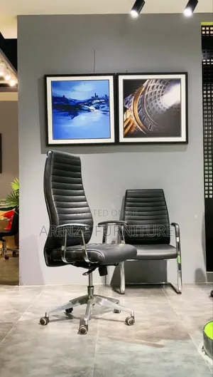 Combo Swivel and Visitor Chair