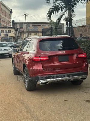 Mercedes-Benz GLC-Class 2016 Red