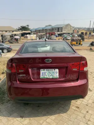 Kia Rio 2010 Red