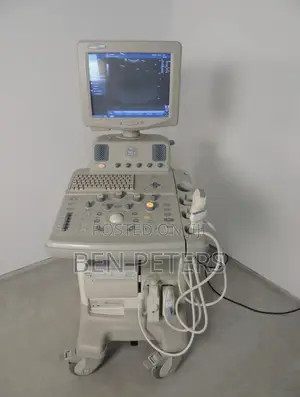 Ge Logiq 3 Coloured Doppler Ultrasound Scanning Machine