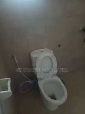 3bdrm Apartment in Elebu Oja, Akala Express for rent