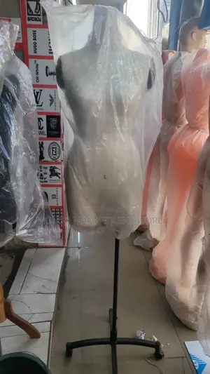 Size 10 Fully Pinnable Female Imported Dressform