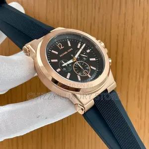 Michael Kors Quality Luxury Men Rubber Strap Wristwatch.