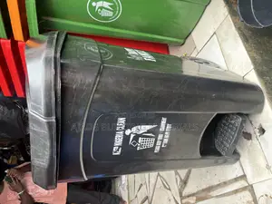 120l Happy Family Plastic Pedal Waste Bin