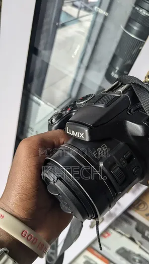 Panasonic Lumix DMC-Fz200