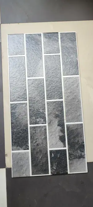 30 X60 Crack Wall