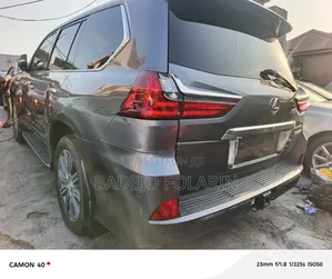 Lexus LX 570 (5 seats) AWD 2018 Silver