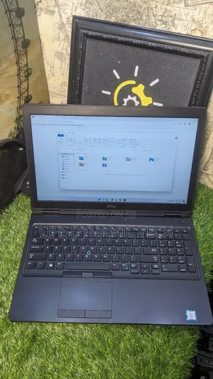 Laptop Dell Latitude 5580 8GB Intel Core I7 SSD 256GB
