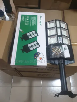 Powerful 1000w 6 Eyes All in One Solar Street Light