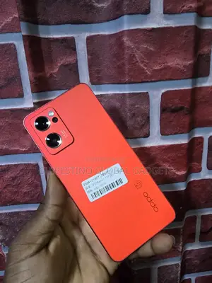 Oppo Reno7 5G 256 GB Red
