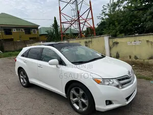 Toyota Venza V6 AWD 2010 White