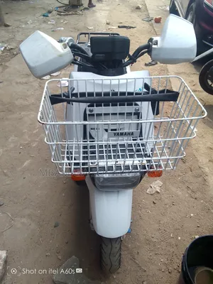 Yamaha Gear 2010 White