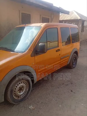 Ford Transit 2005 Orange