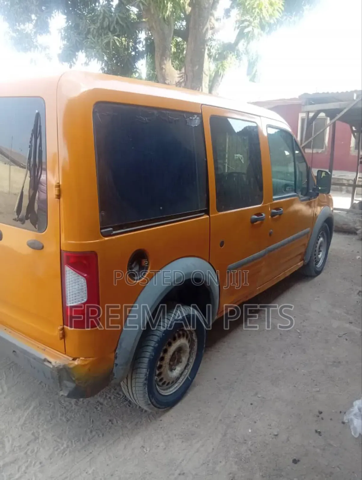 Ford Transit 2005 Orange