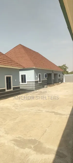2bdrm Block of Flats in Kuchiyako District for rent
