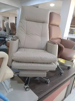 Executive Office Chair With Footrest
