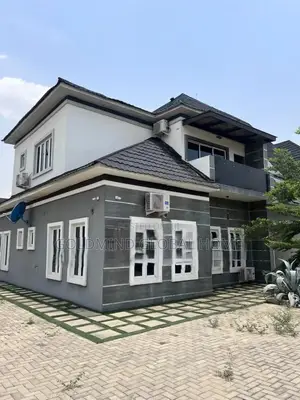 6bdrm Duplex in Lugbe, FHA for sale