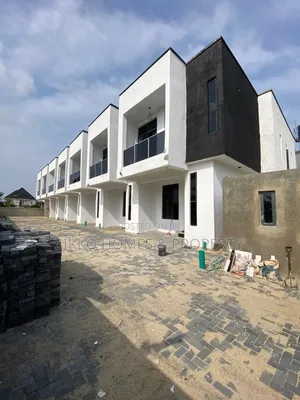 3bdrm Townhouse/Terrace in Ajah, Lekki for sale