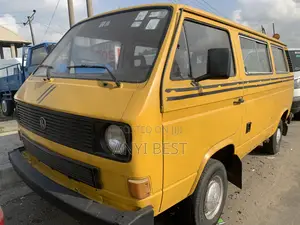 Volkswagen Transporter 1999 Yellow