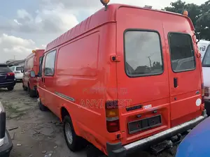 Ford Transit 2005 Red