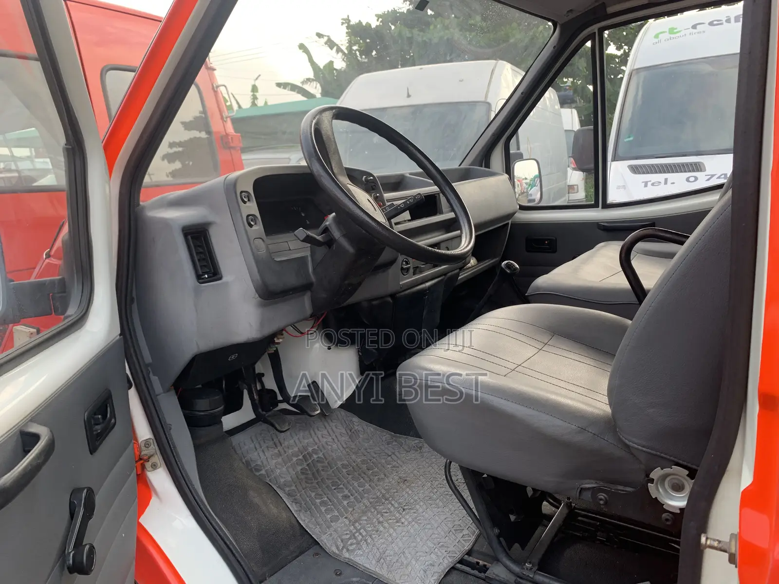 Ford Transit 2005 Red