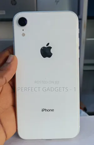 Apple iPhone XR 64 GB White