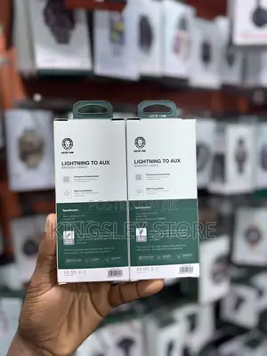 Green Lion Lightning To Aux Braided Cable 1m - Black